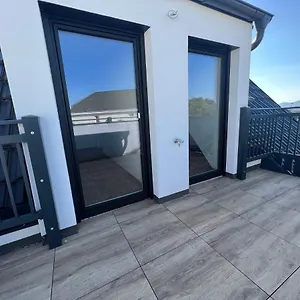 Semi 3a Neubauwohnung In Fur 4 Personen Wiedeń